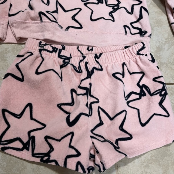 Carters Girls Pajamas - Picture 2 of 6